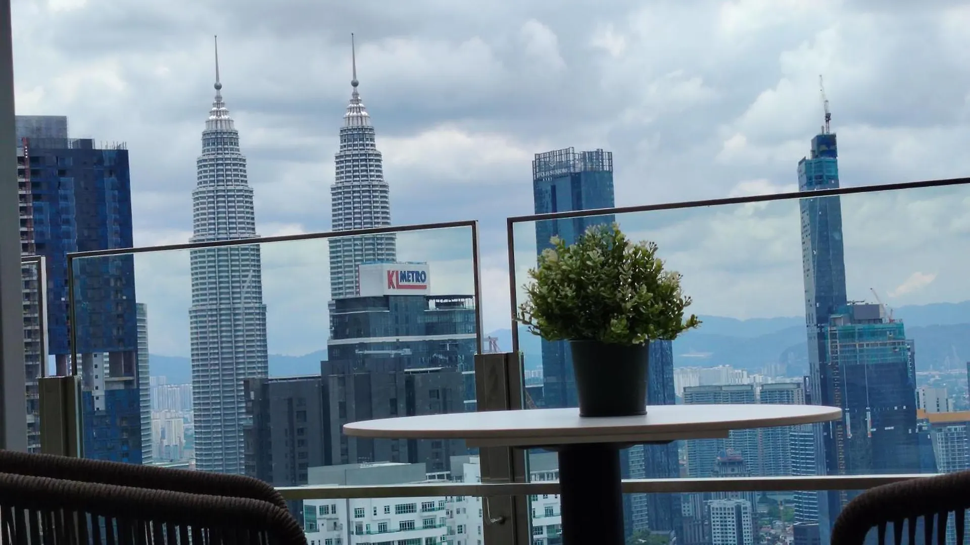Agile Residences By Luna Kuala Lumpur Apartment